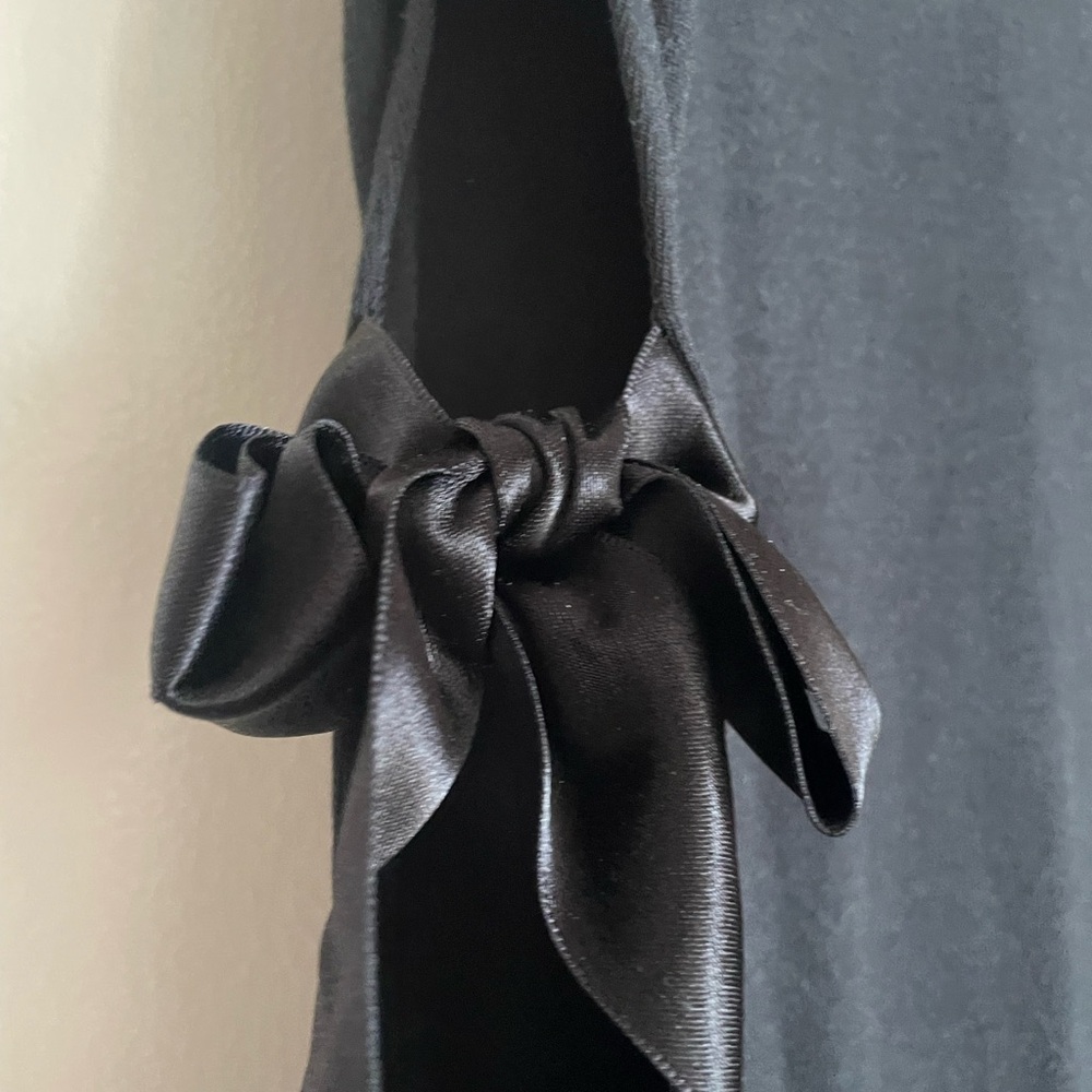 SKIMS Cloud Bow Midi Dress - Picture 6 of 9